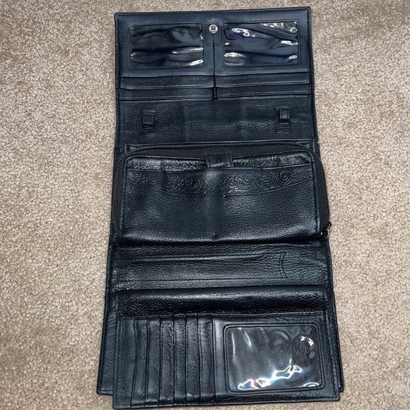 Brighton Black Textured Wallet - Picture 3 of 9